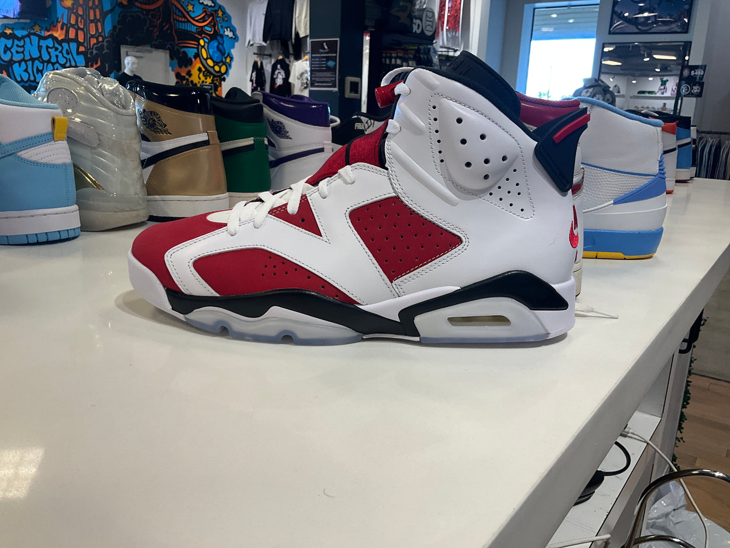 Jordan 6 retro OG mid