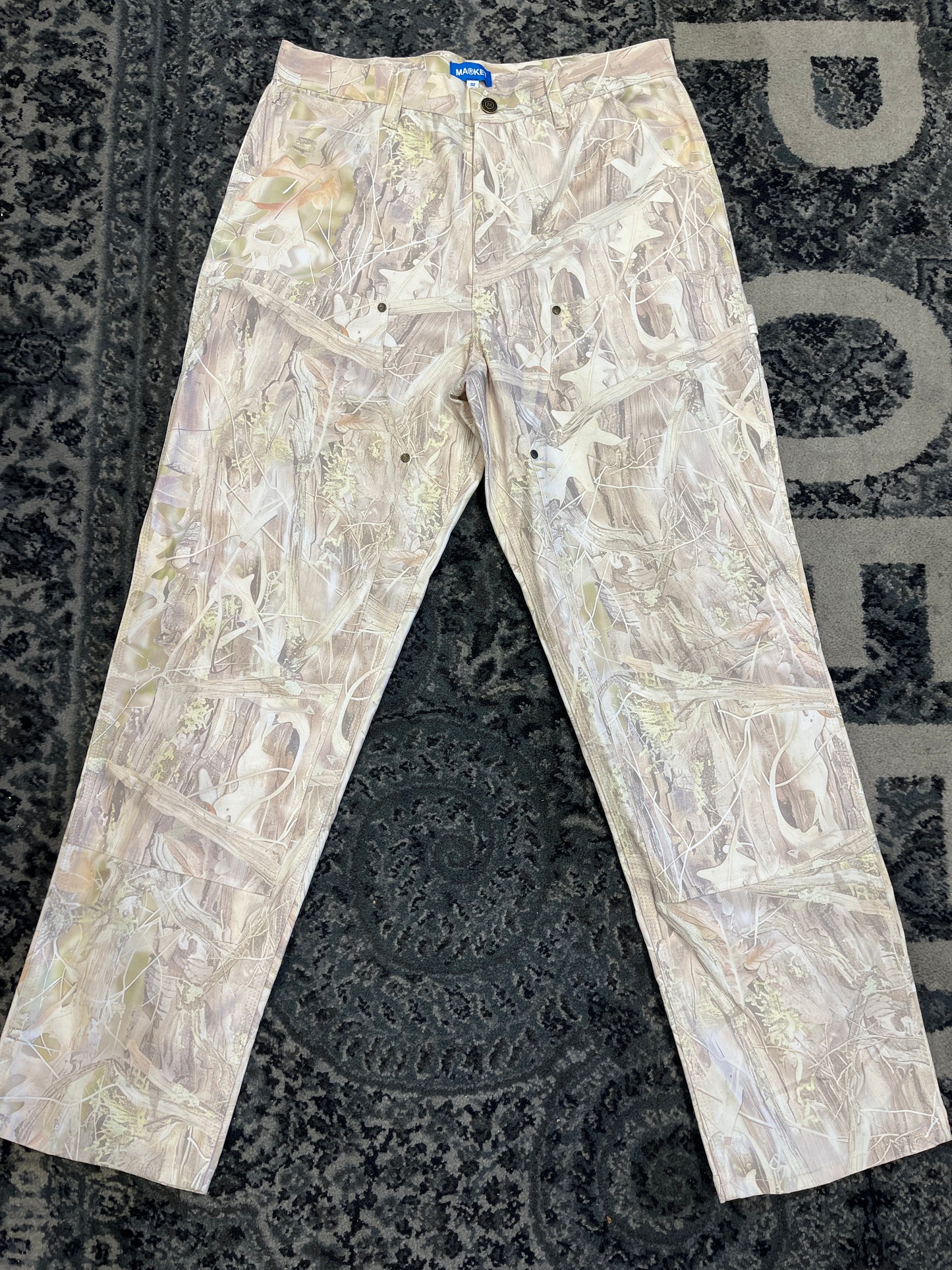 Market Cargo Camo Jeans