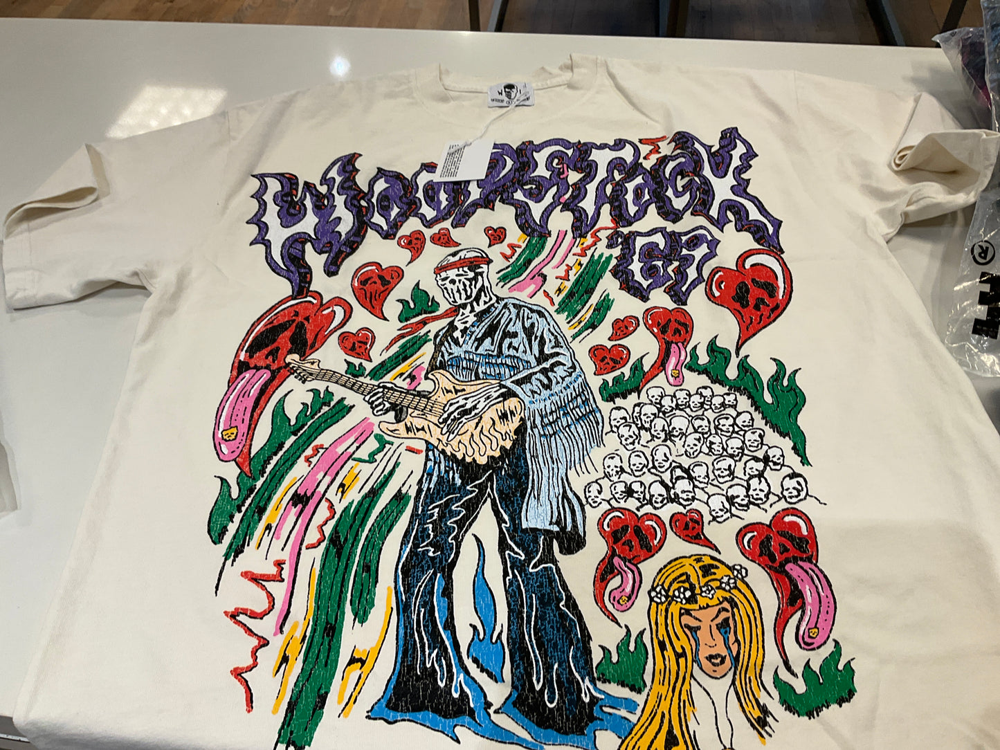 Warren lodes tee