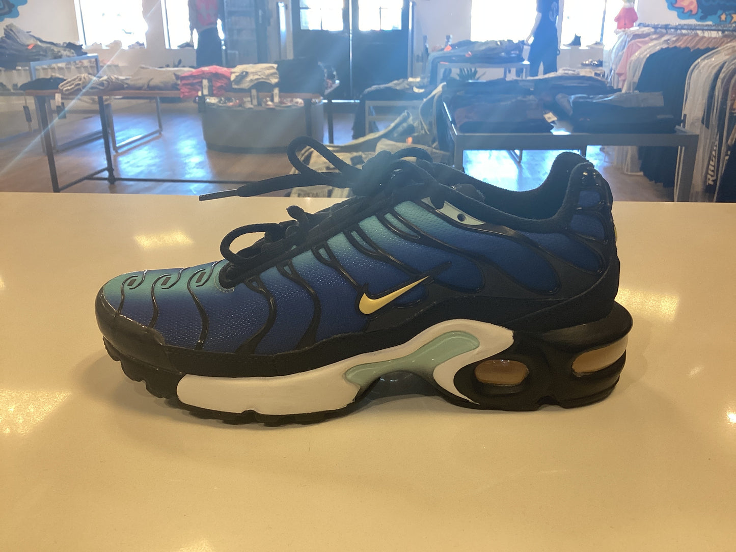 Nike Air Max Plus OG Hyper Blue *USED NO BOX*