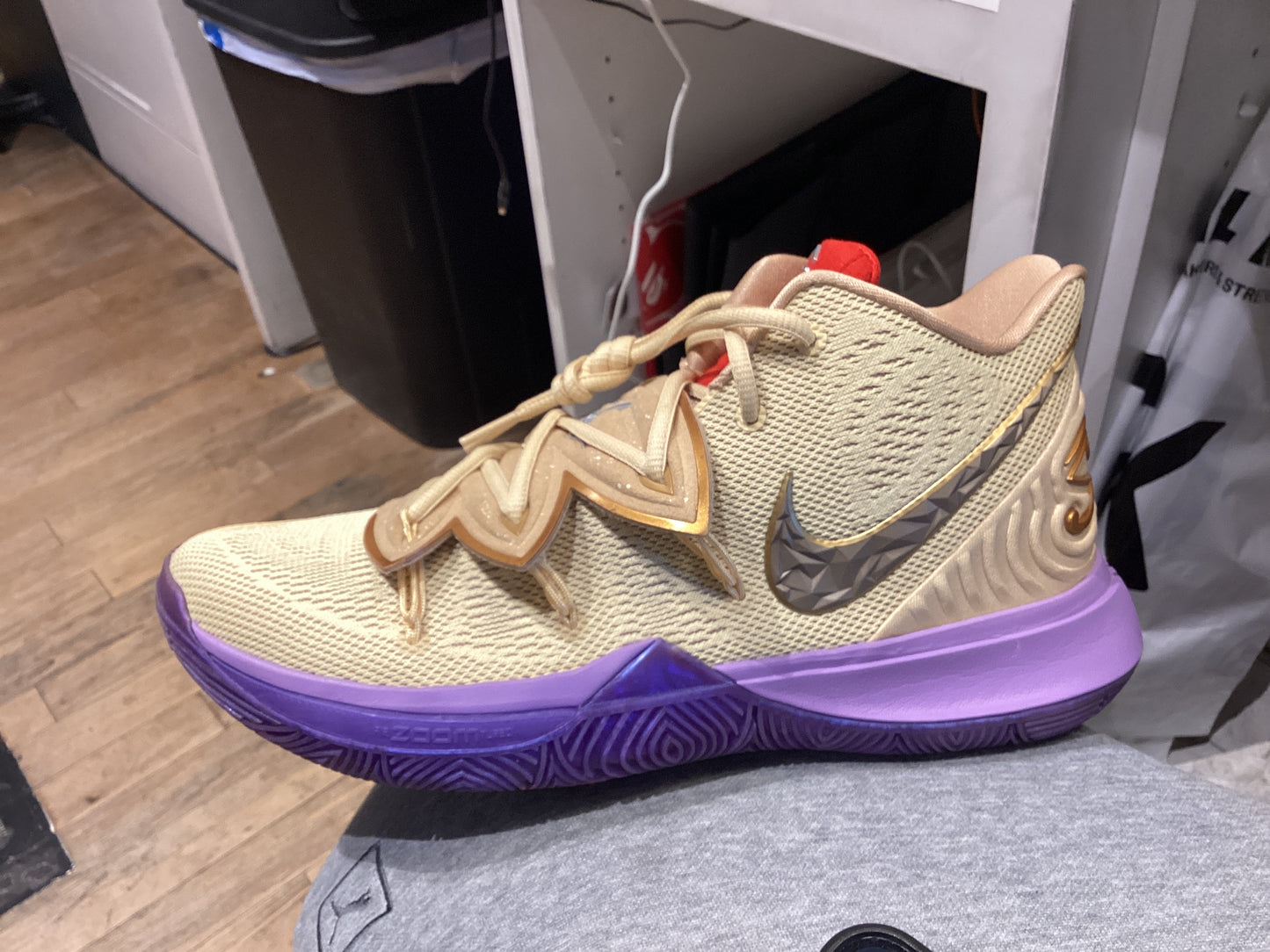 Kyrie 5 Concept