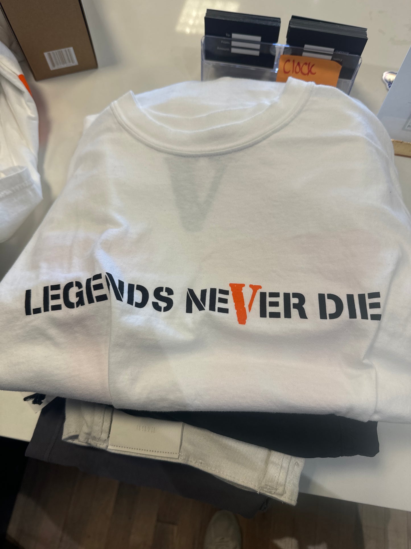 Vlone Legends never die tee white *SALE*