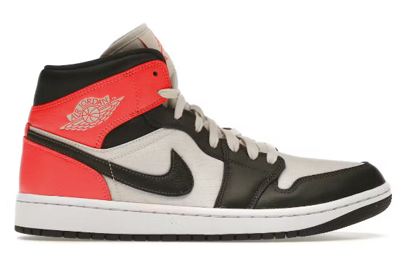 Jordan 1 Mid Newsprint Woman’s *LIGHTLY USED*