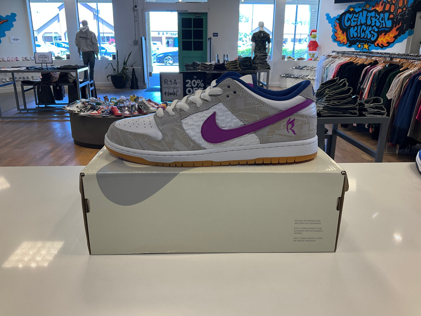 Nike SB Dunk Low Rayssa Leal