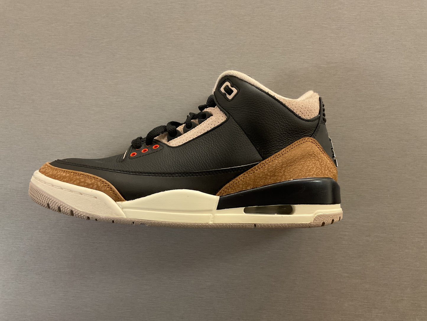 Jordan 3 Retro Desert Elephant *USED* No Box