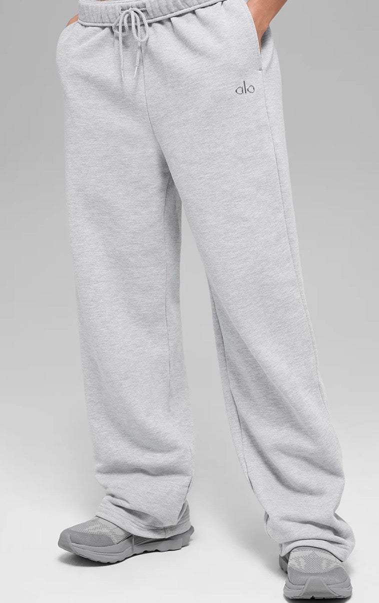 Alo Yoga Accolade Straight Leg Sweatpant Gray