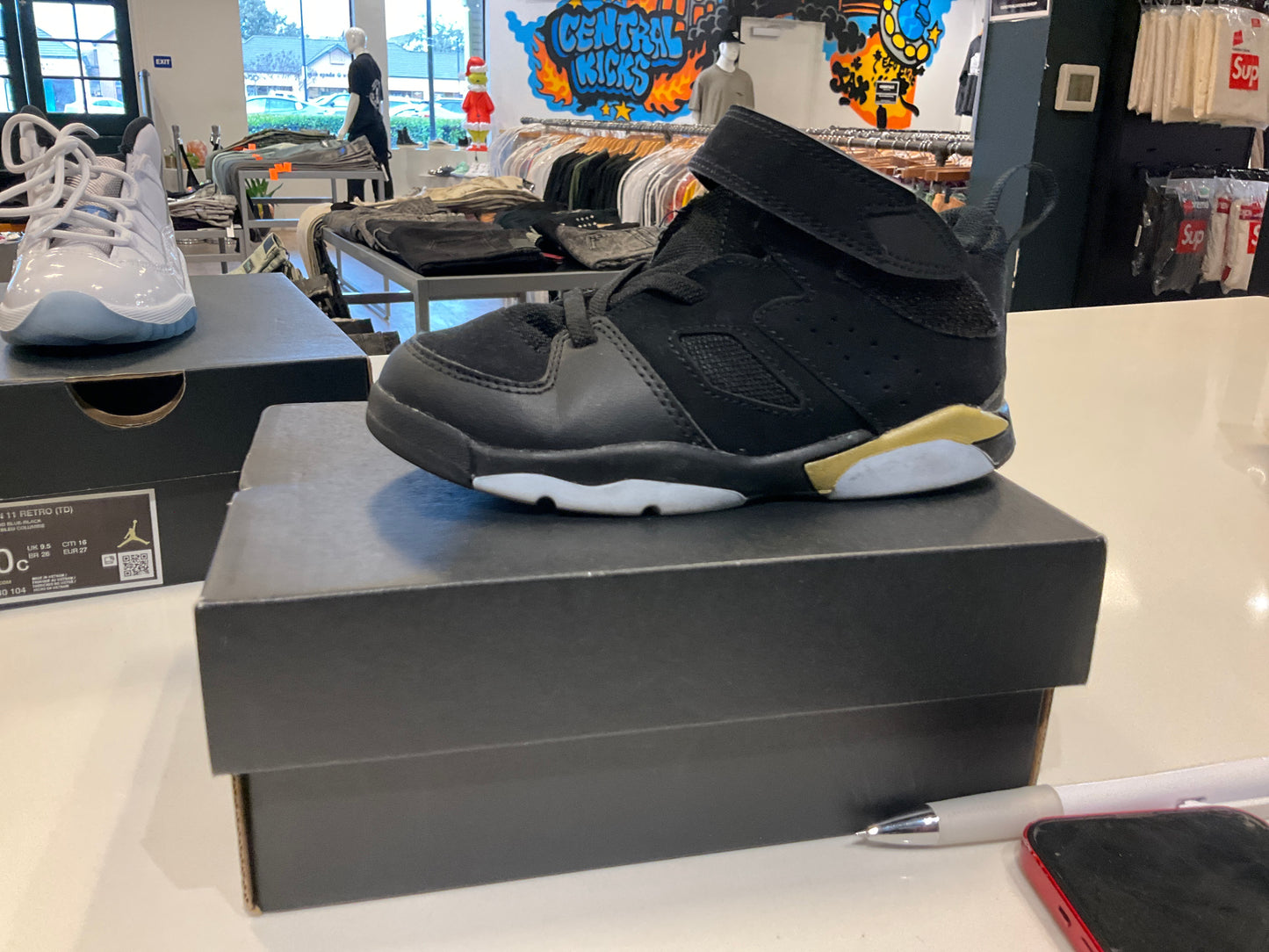 Jordan FLTCLB TD Metallic Gold *USED*