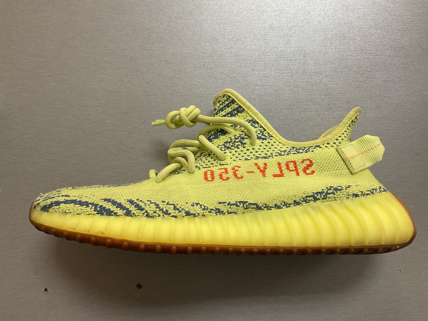 Yeezy 350 V2 Frozen *USED*