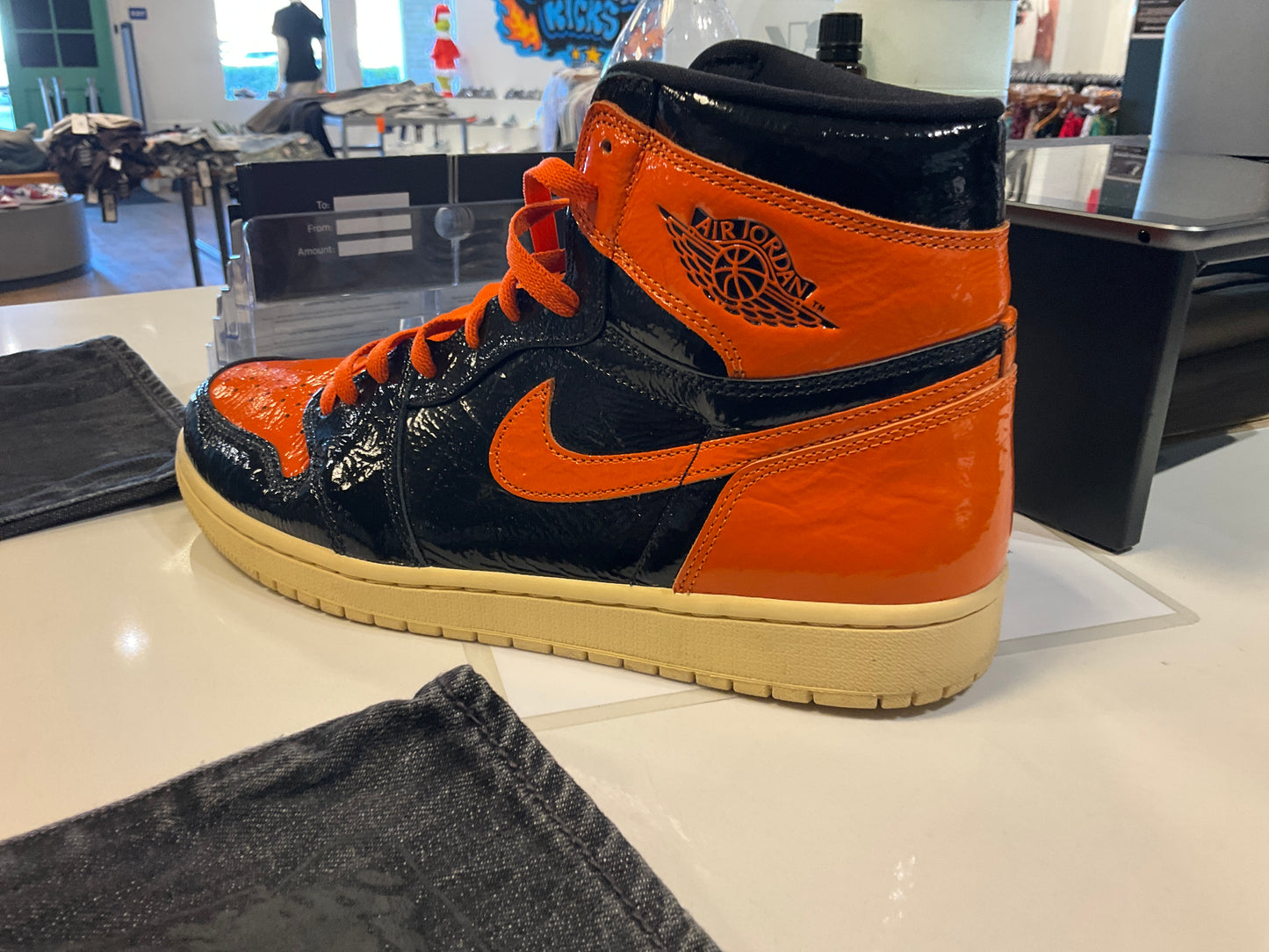 Air Jordan 1