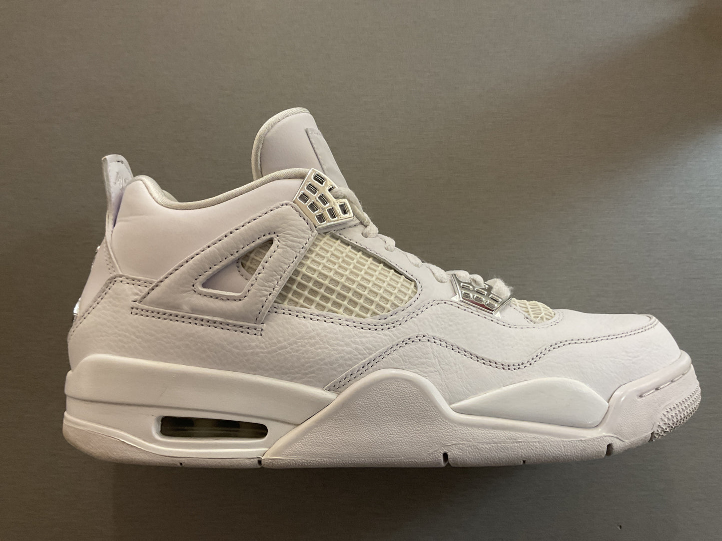 Jordan 4 retro Pure Money *USED*