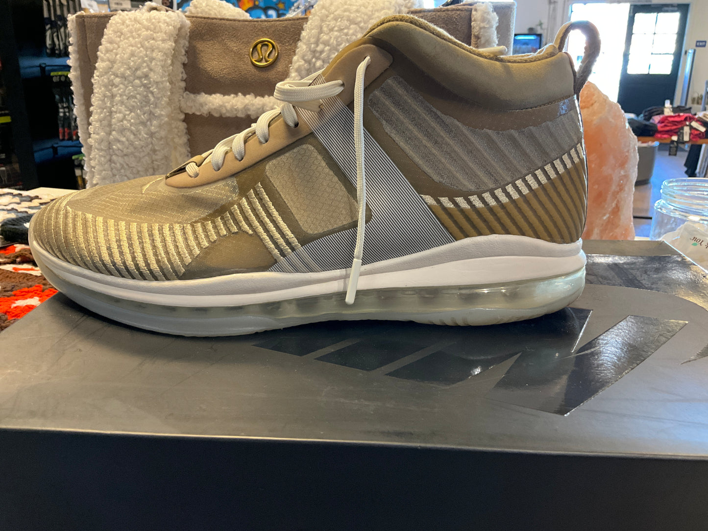 Nike LeBron Parachute Beige *USED*