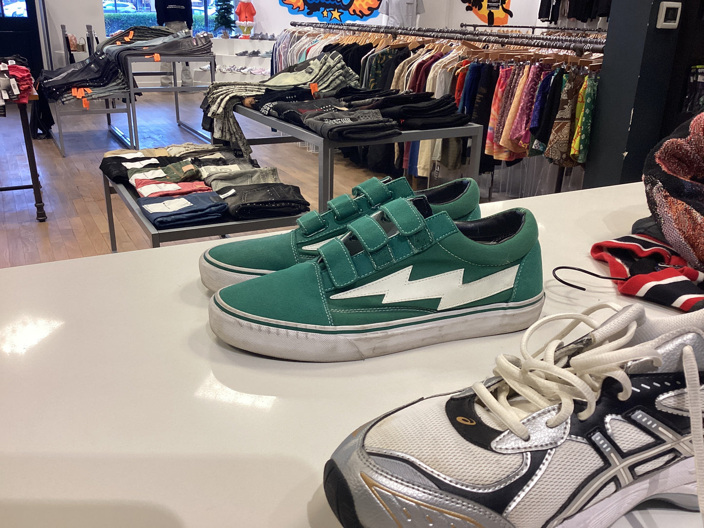 Used Reveng Storm green