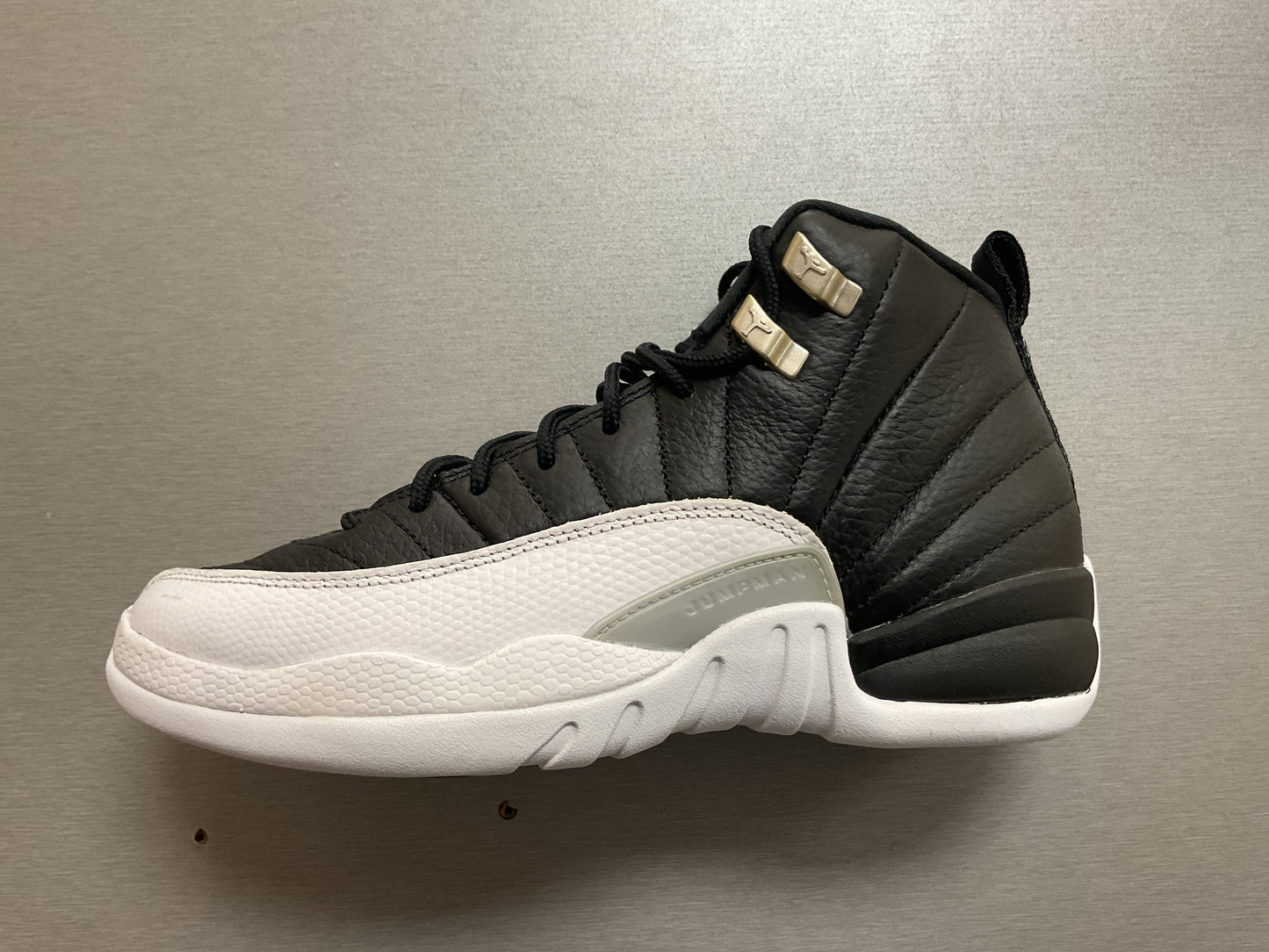 Jordan 12 Retro Playoffs 12 *LIGHTLY USED*