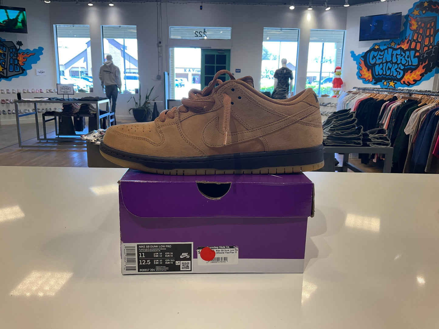 Nike SB Dunk Low Wheat *SLIGHTLY USED*