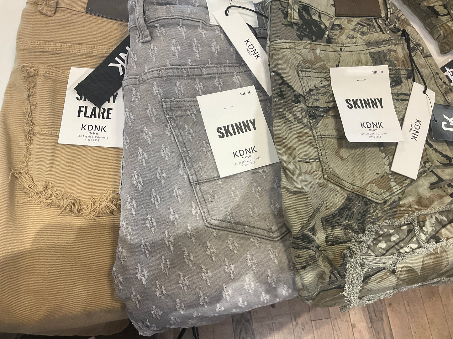 KDNK SALE JEANS