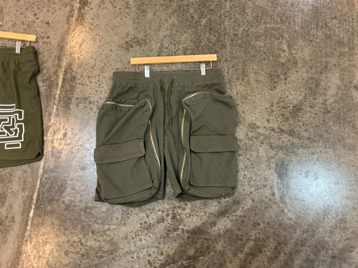 RIS Olive Green Cargo