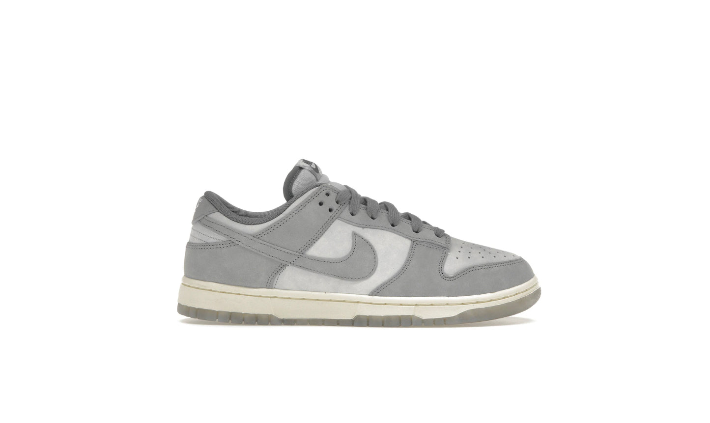 Nike Dunk Low Football Grey W