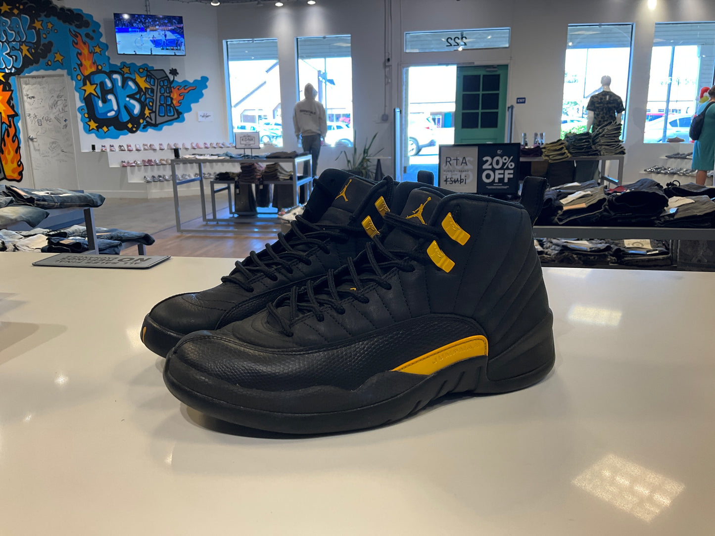 Jordan 12 Retro Black Taxi *USED No Box*