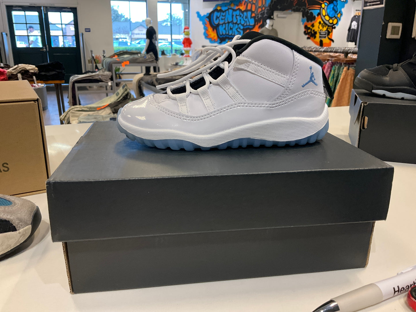 Jordan 11 TD Legend Blue *USED*