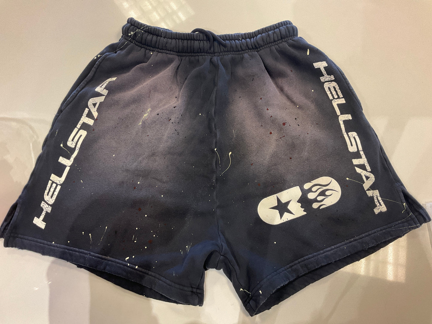 Hellstar Black color splatter short