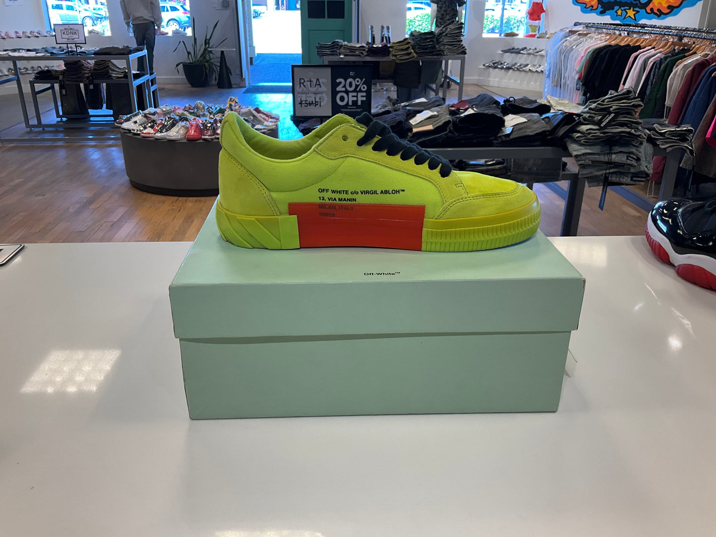 Off White Low Vulcanized Fluorescent Yellow *USED*
