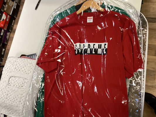 Supreme tee