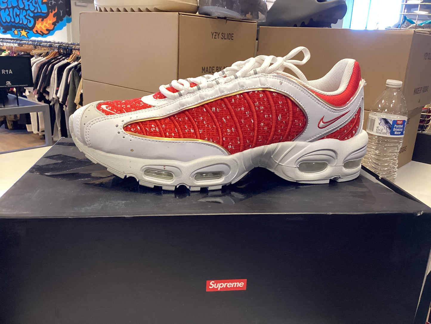 Nike Air Max Tailwind 4 Supreme White *USED*
