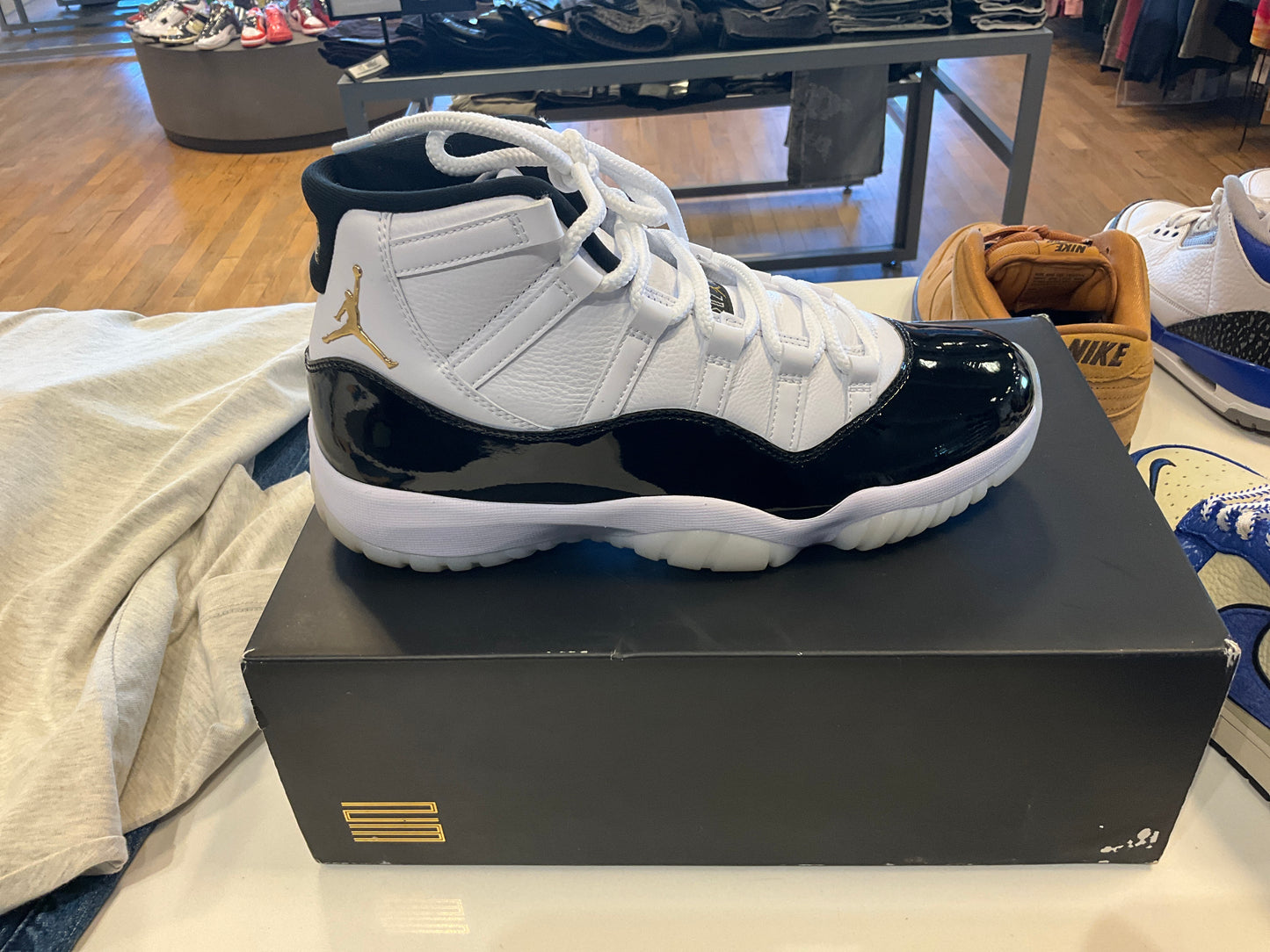 Jordan 11 Dmp Gratitude *Slightly Used*