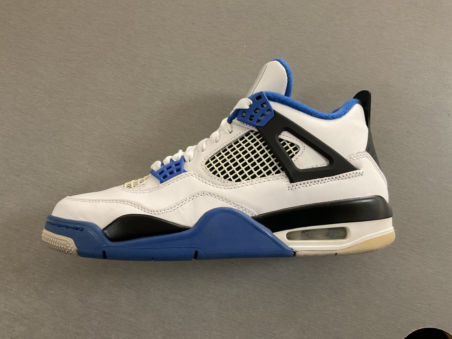 Jordan 4 Retro Motorsport *LIGHTLY USED*