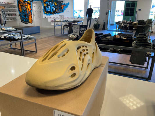 Yeezy Foam Rnr *Used*
