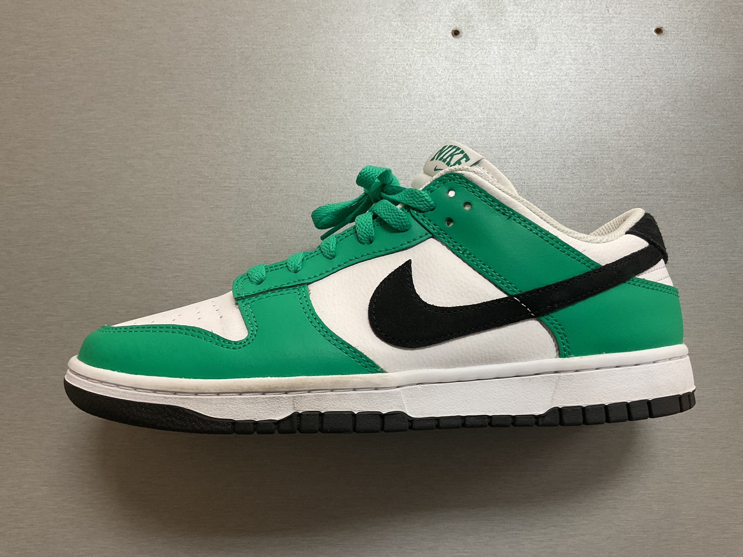 Nike Dunk Low Celtics *LIGHTLY USED*