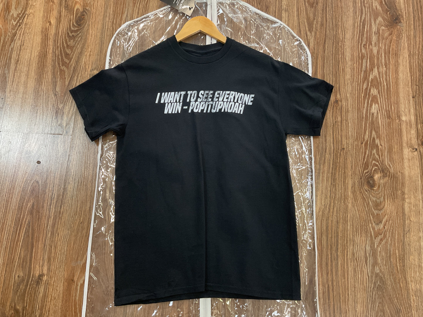 4EF Winner Tour Shirt *BLACK*